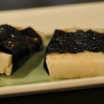 酱油烤年糕包海苔卷（2个） 350日元